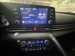 Hyundai Elantra Hybrid 2022 - Thumbnail 11