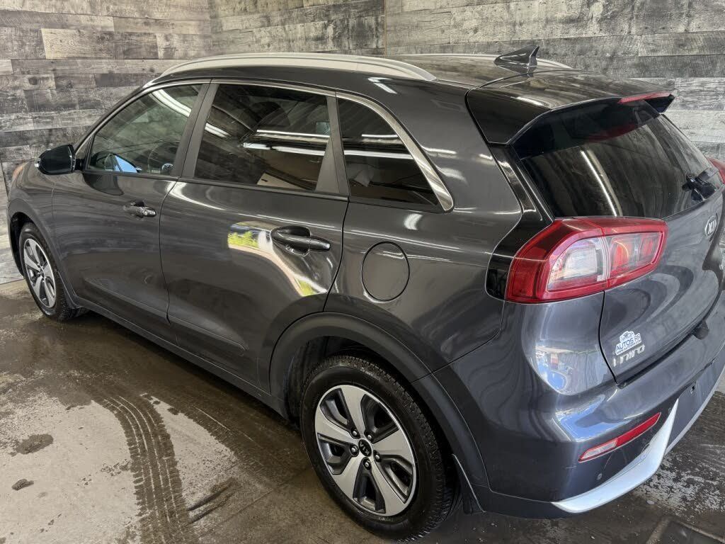 Kia Niro Plug-In Hybrid 2019 - Thumbnail 7