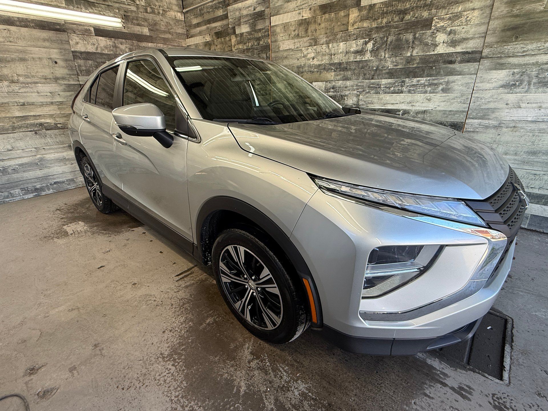 Mitsubishi Eclipse Cross 2022 - Thumbnail 1