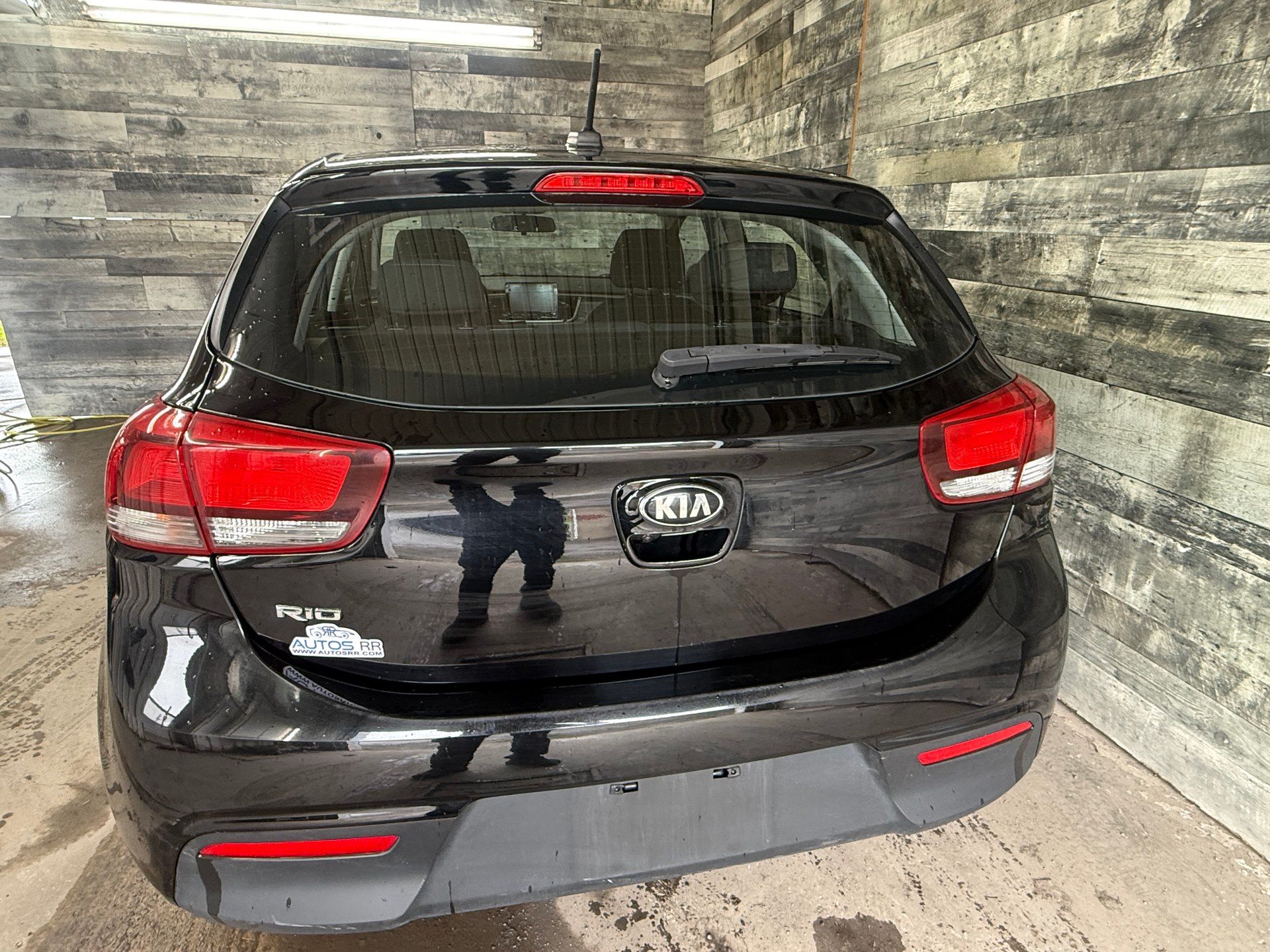 Kia Rio 5-Door 2021 - Thumbnail 6