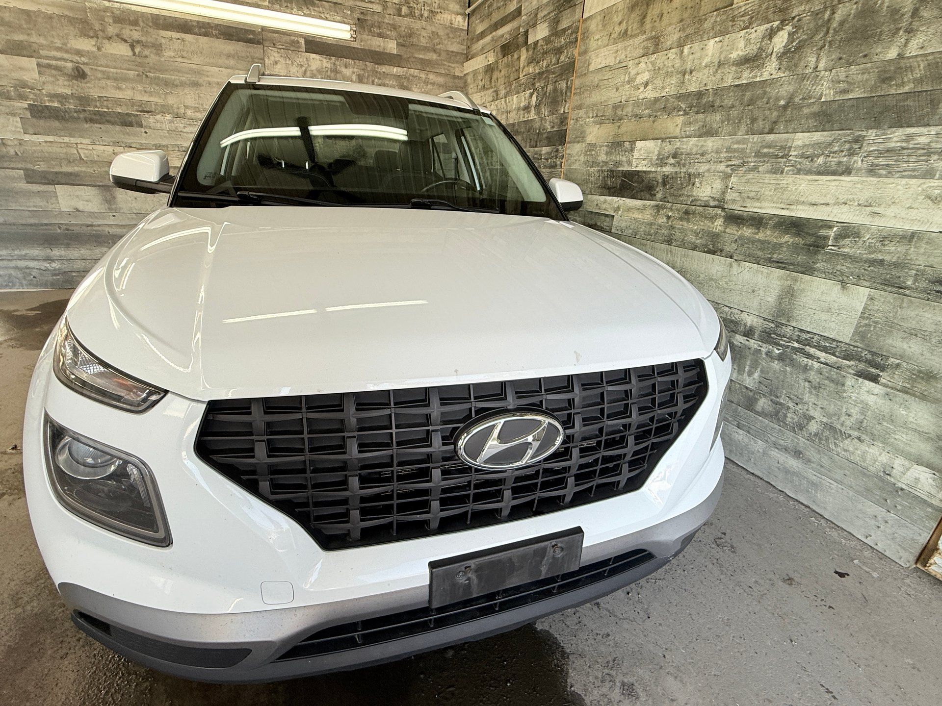Hyundai Venue 2021 - Thumbnail 2