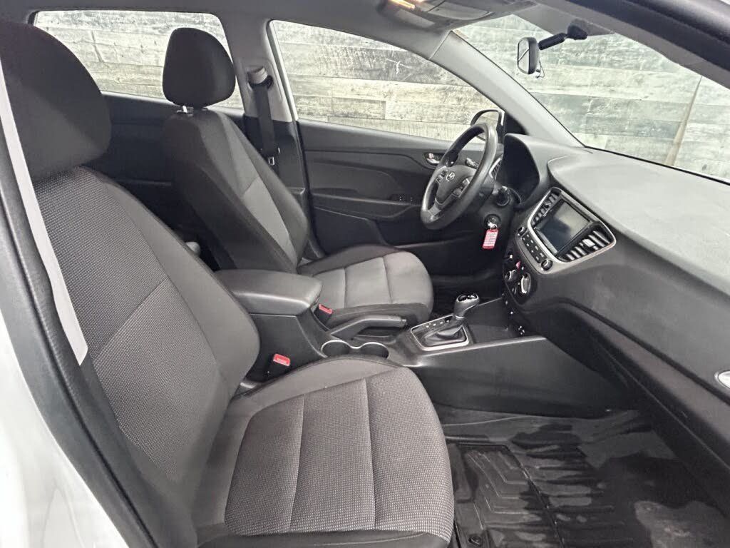 Hyundai Accent 2019 - Thumbnail 15