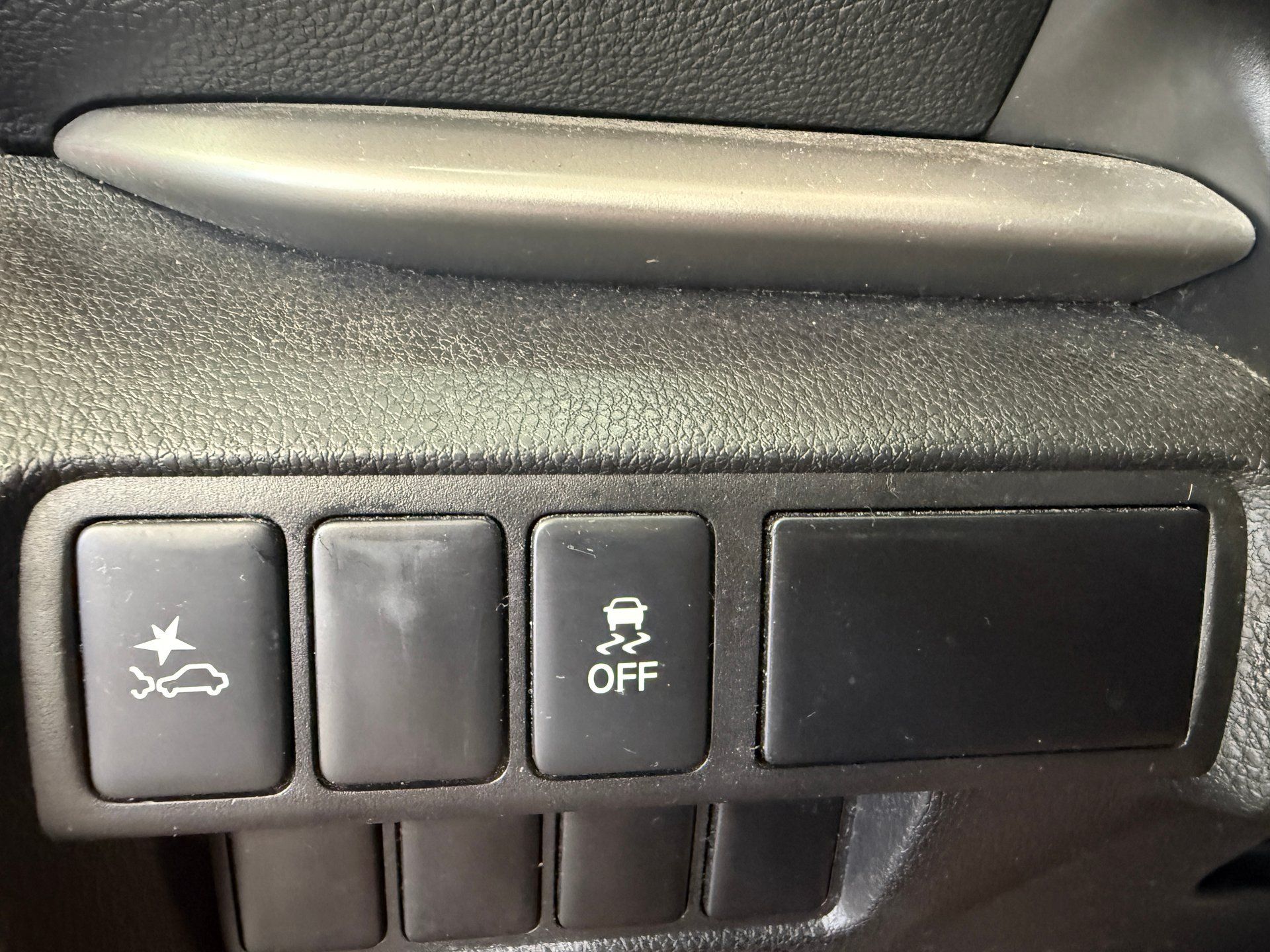 Mitsubishi Eclipse Cross 2022 - Thumbnail 16