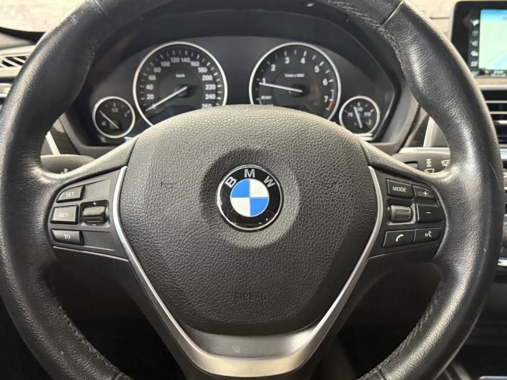 BMW 330i 2017 - Thumbnail 12