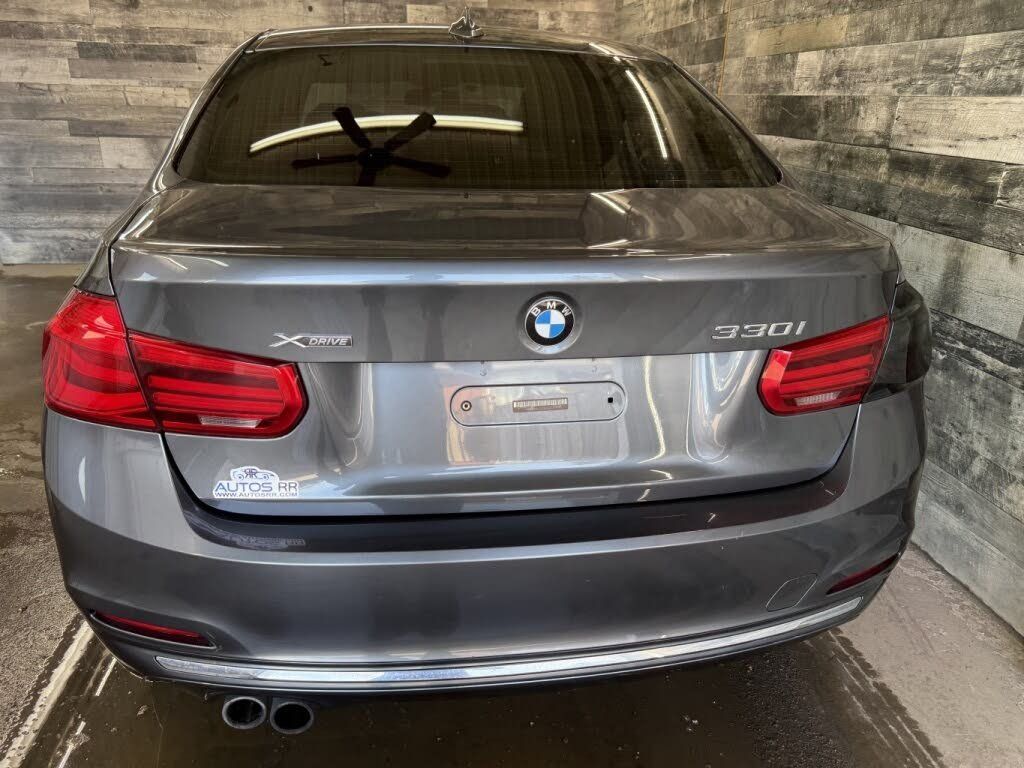 BMW 330i 2017 - Thumbnail 9