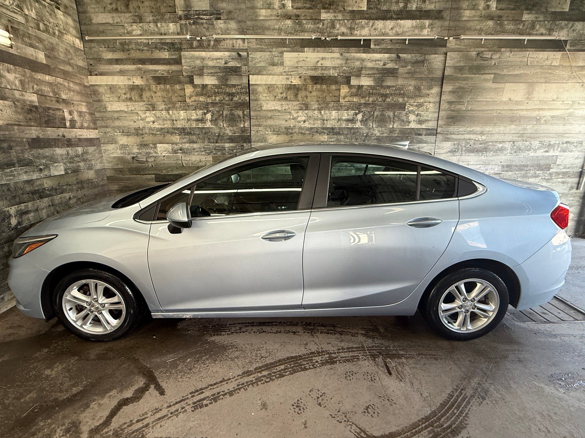 Chevrolet Cruze 2018 - Thumbnail 3
