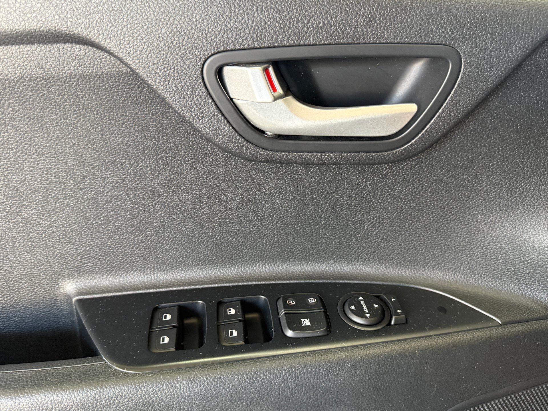 Kia Rio 5-Door 2021 - Thumbnail 12