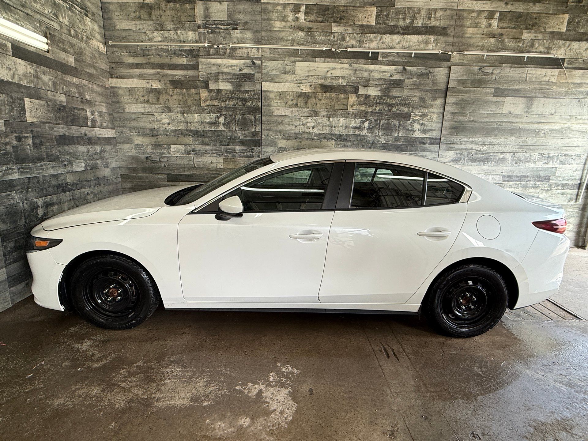 Mazda Mazda3 2019 - Thumbnail 5