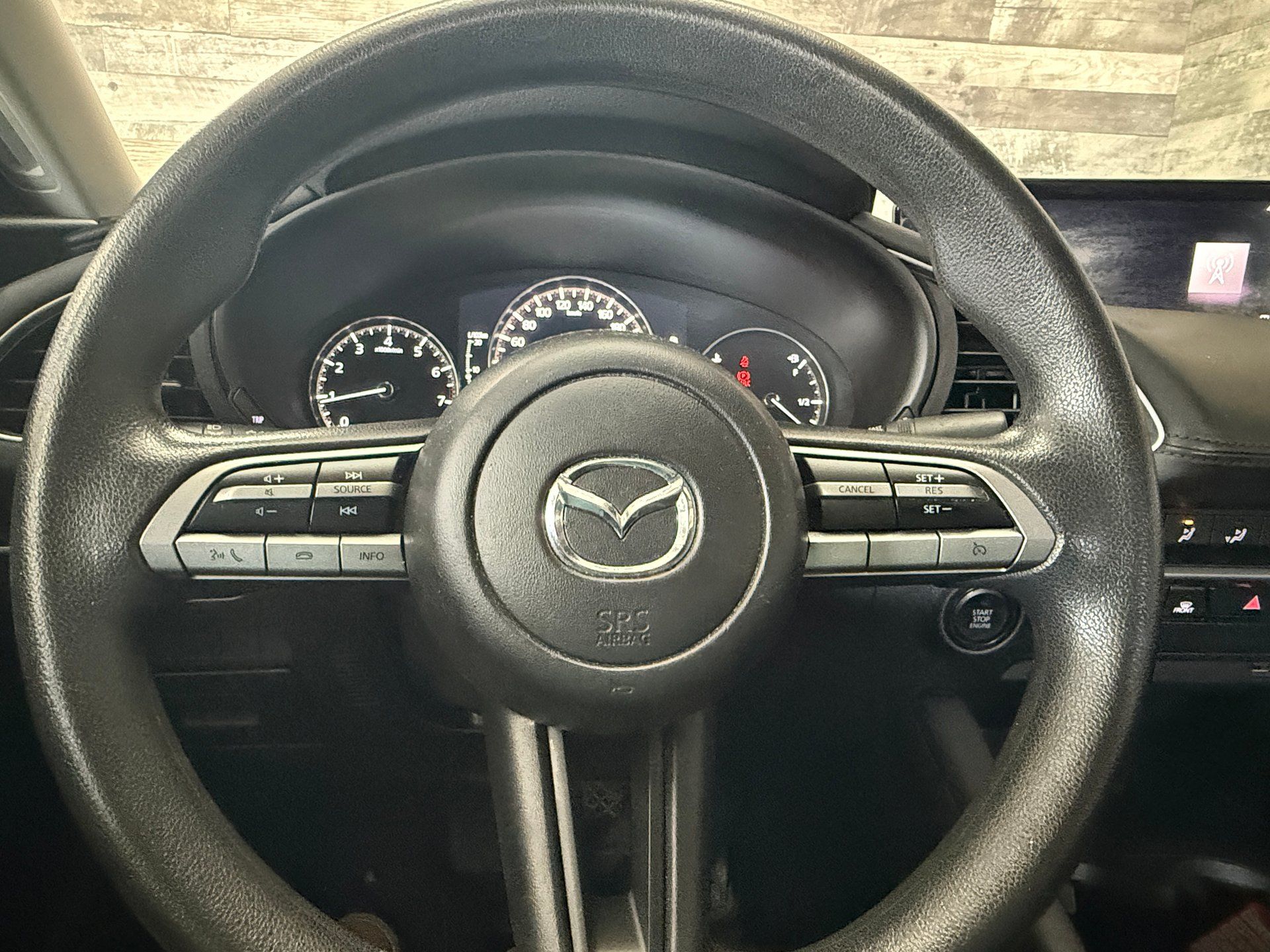 Mazda Mazda3 2019 - Thumbnail 11