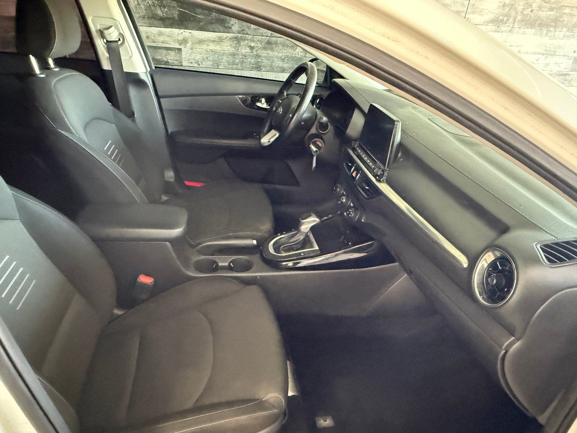 Kia Forte 2021 - Thumbnail 20