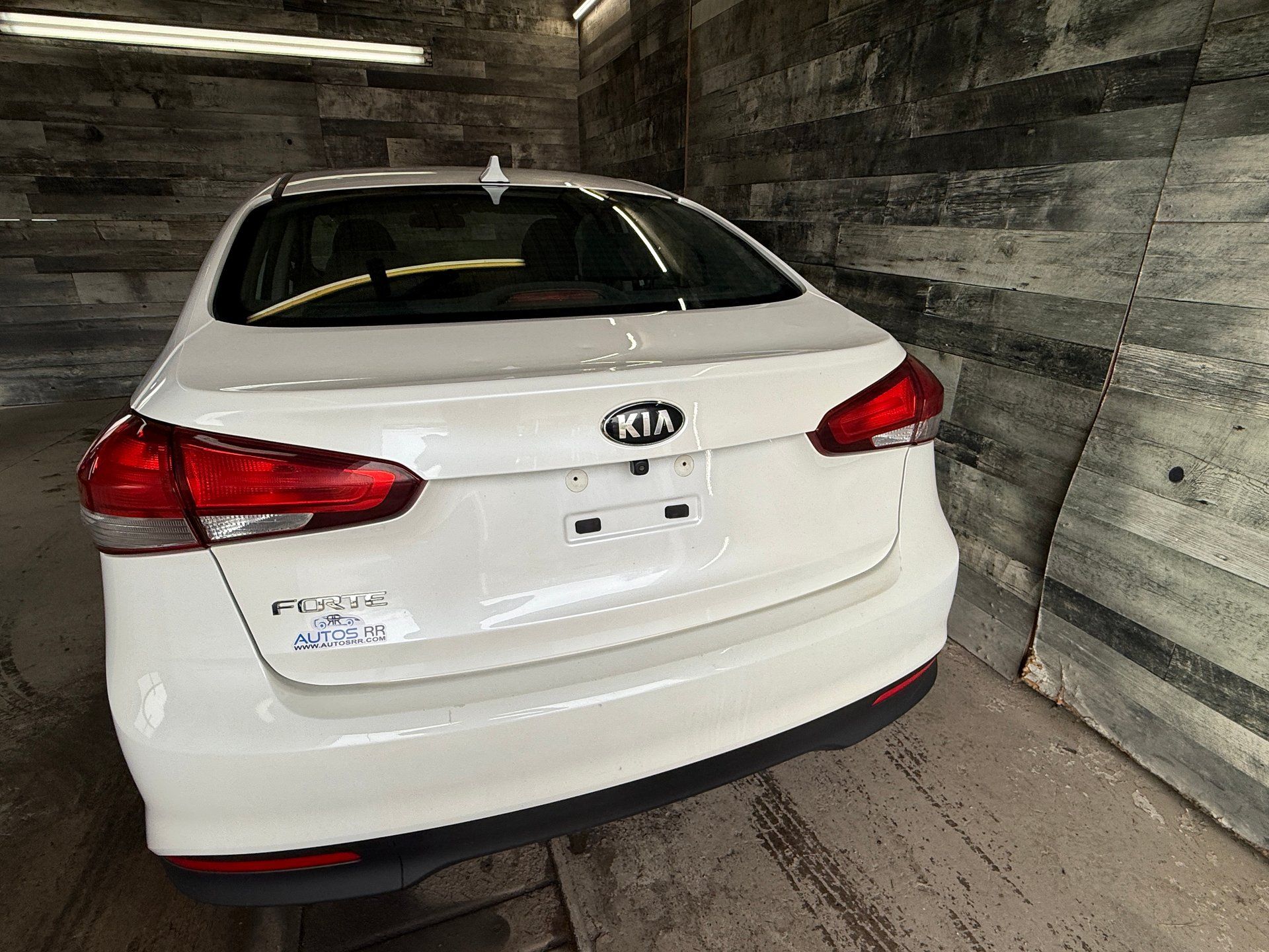 Kia Forte 2018 - Thumbnail 9