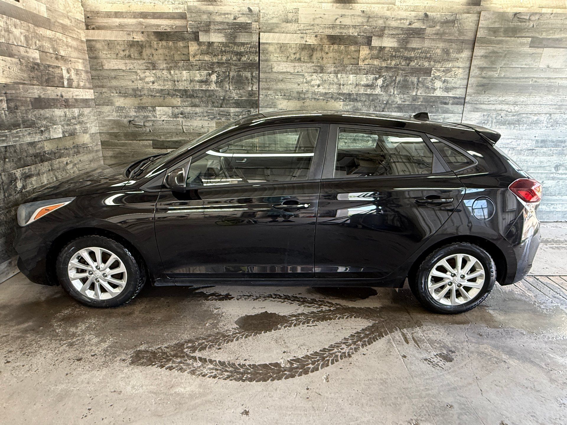 Hyundai Accent 2019 - Thumbnail 5