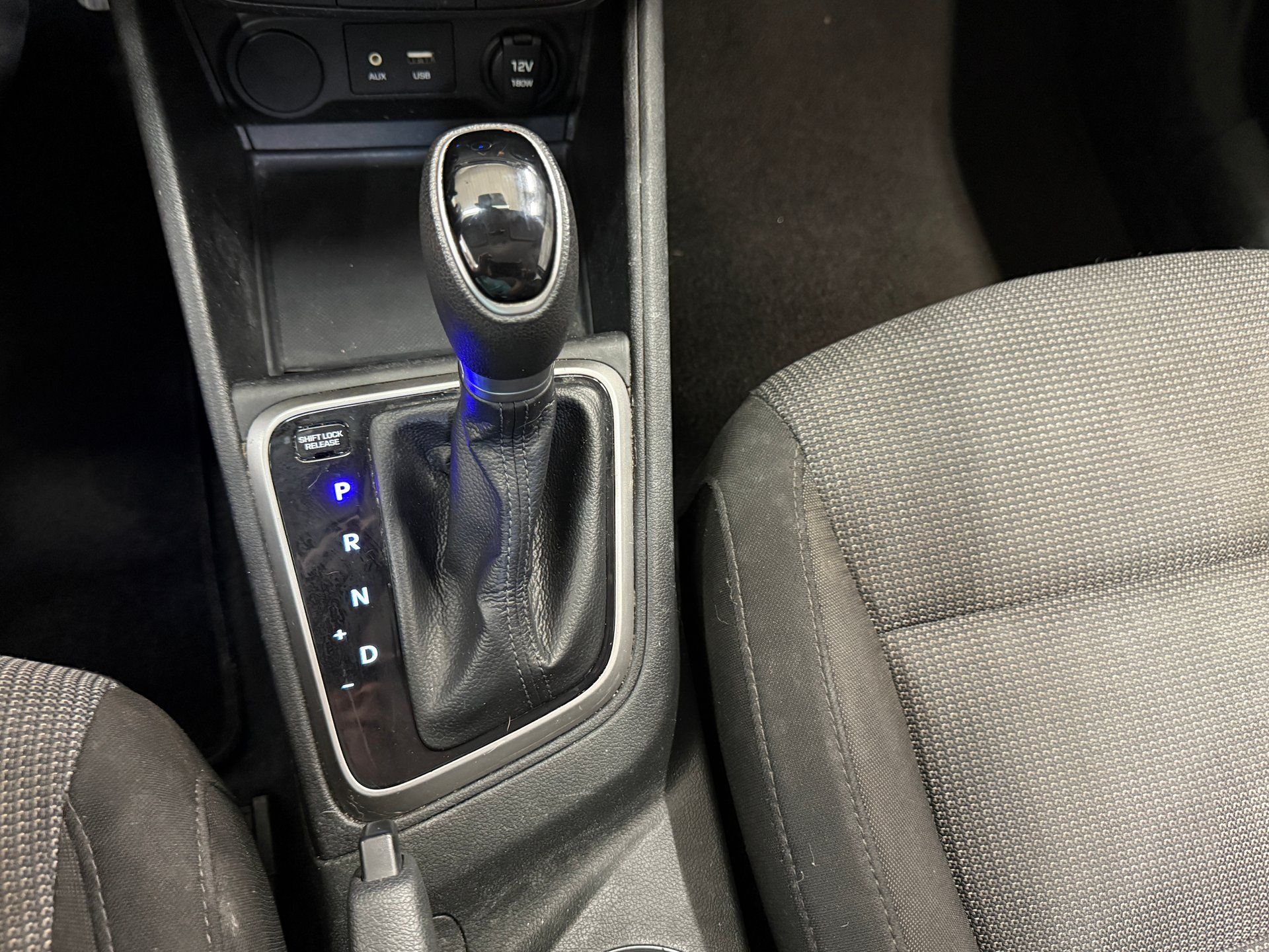 Hyundai Accent 2019 - Thumbnail 15