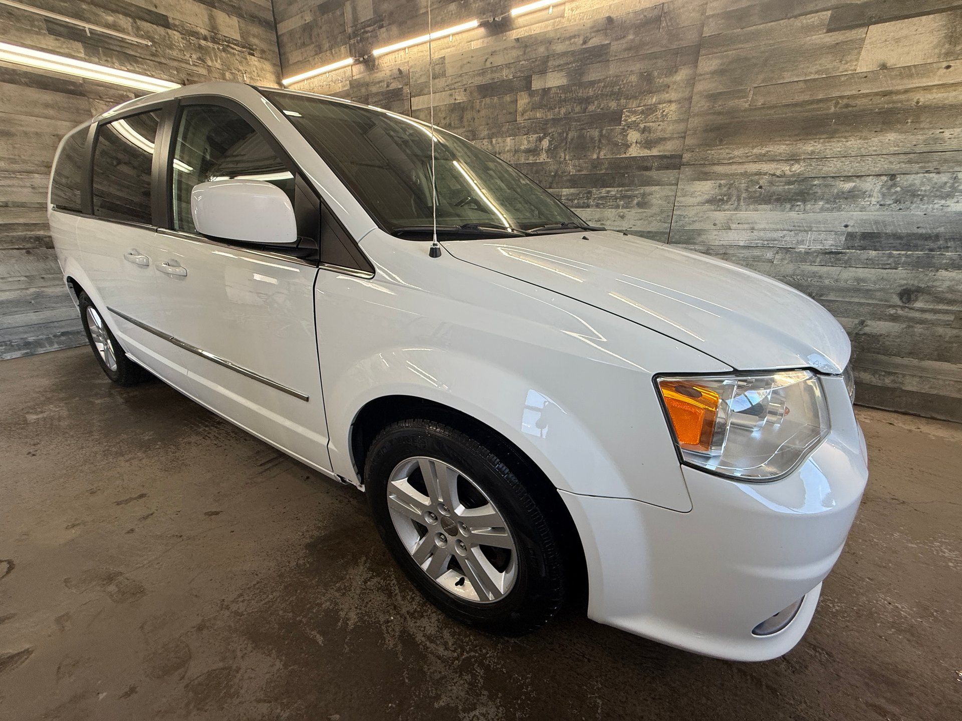 Dodge Grand Caravan 2016 - Thumbnail 1