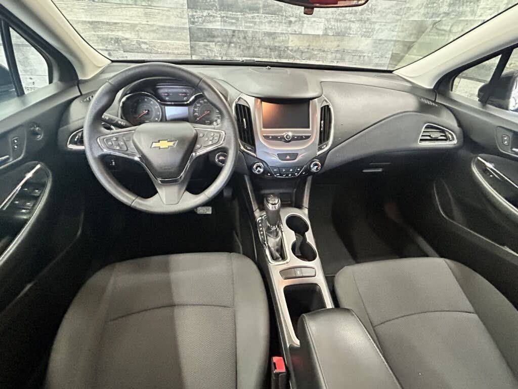 Chevrolet Cruze 2018 - Image 12 