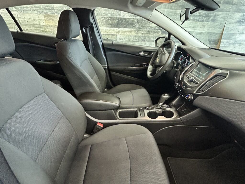 Chevrolet Cruze 2018 - Image 15 