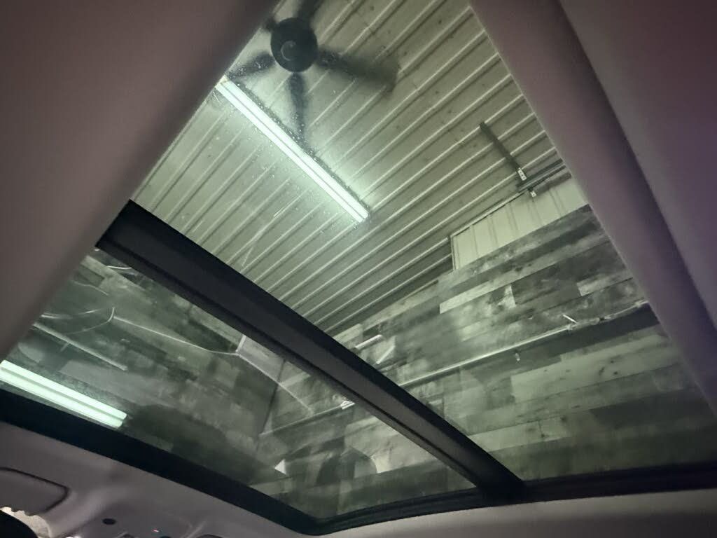 Audi Q3 2022 - Image 3