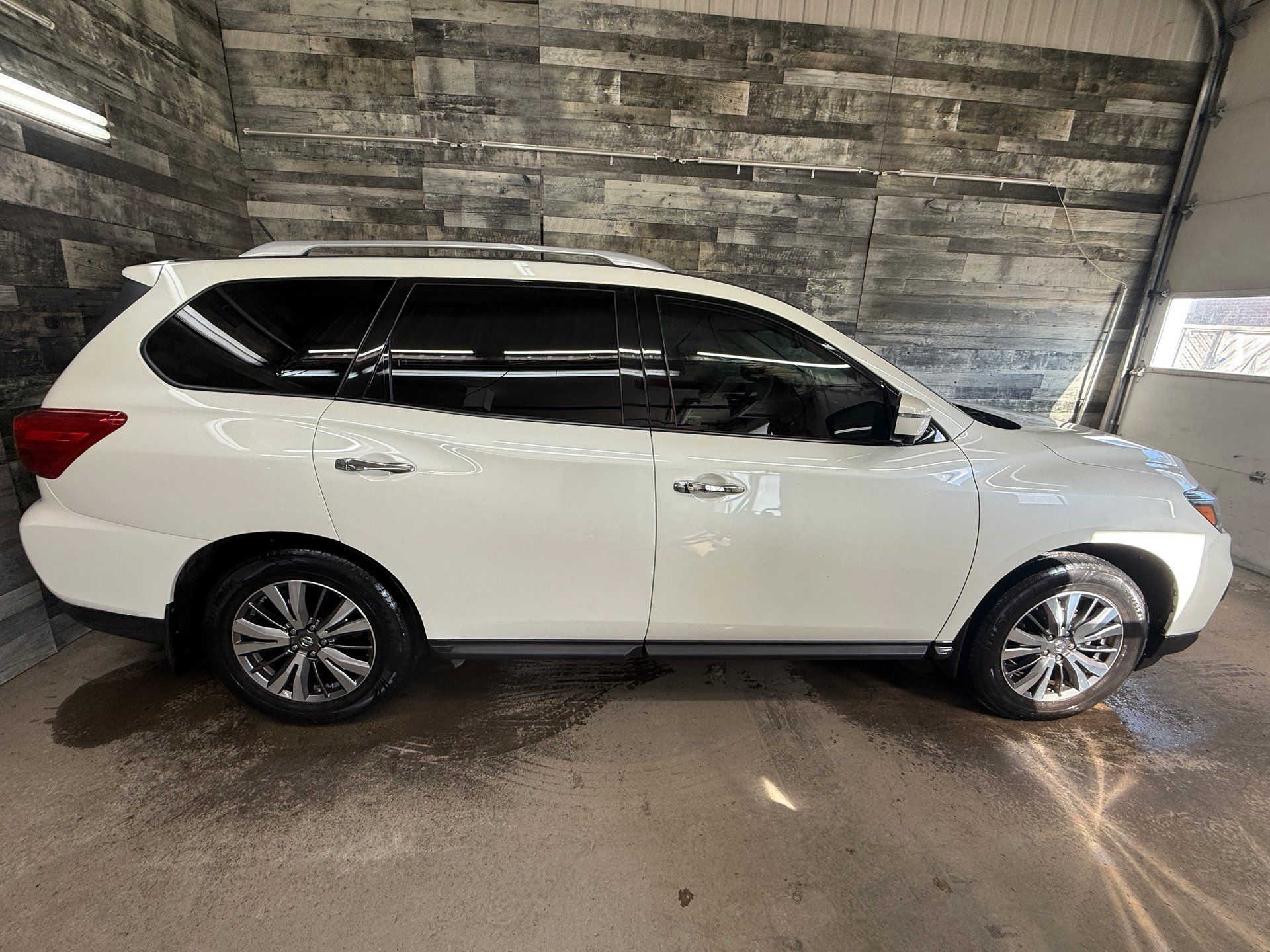Nissan Pathfinder 2018 - Image 5