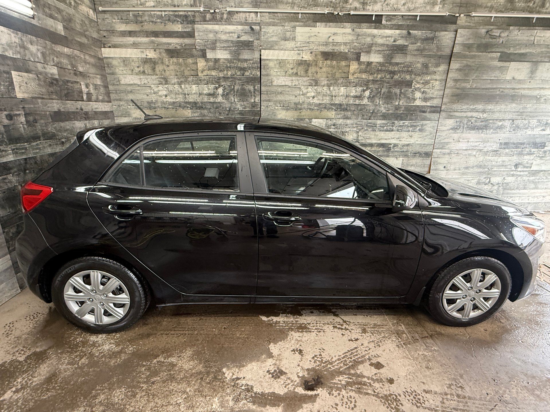 Kia Rio 5-Door 2021 - Image 5