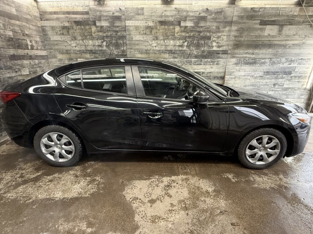 Mazda Mazda3 2017 - Image 3