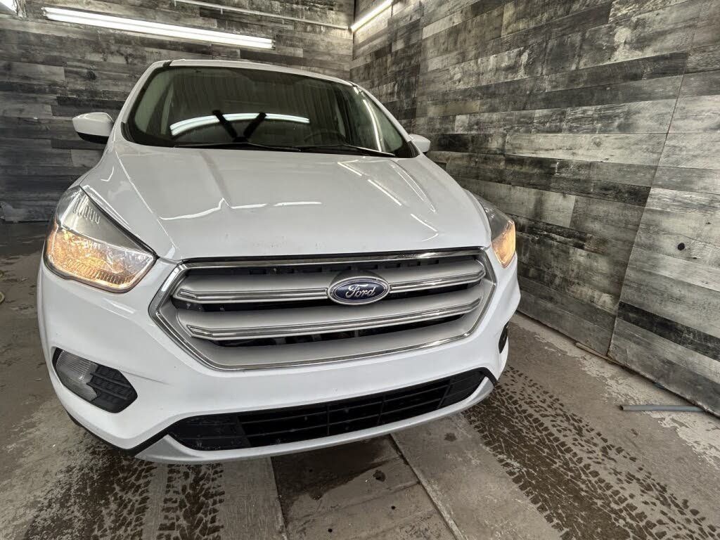 Ford Escape 2019 - Image 2