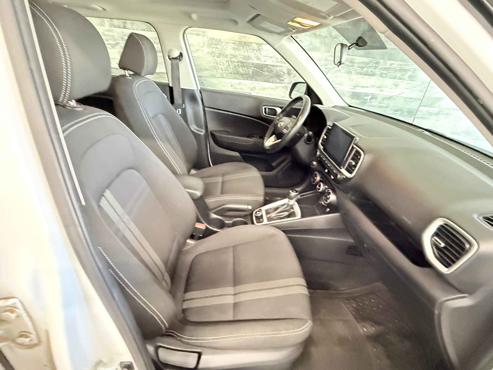 Hyundai Venue 2021 - Image 17