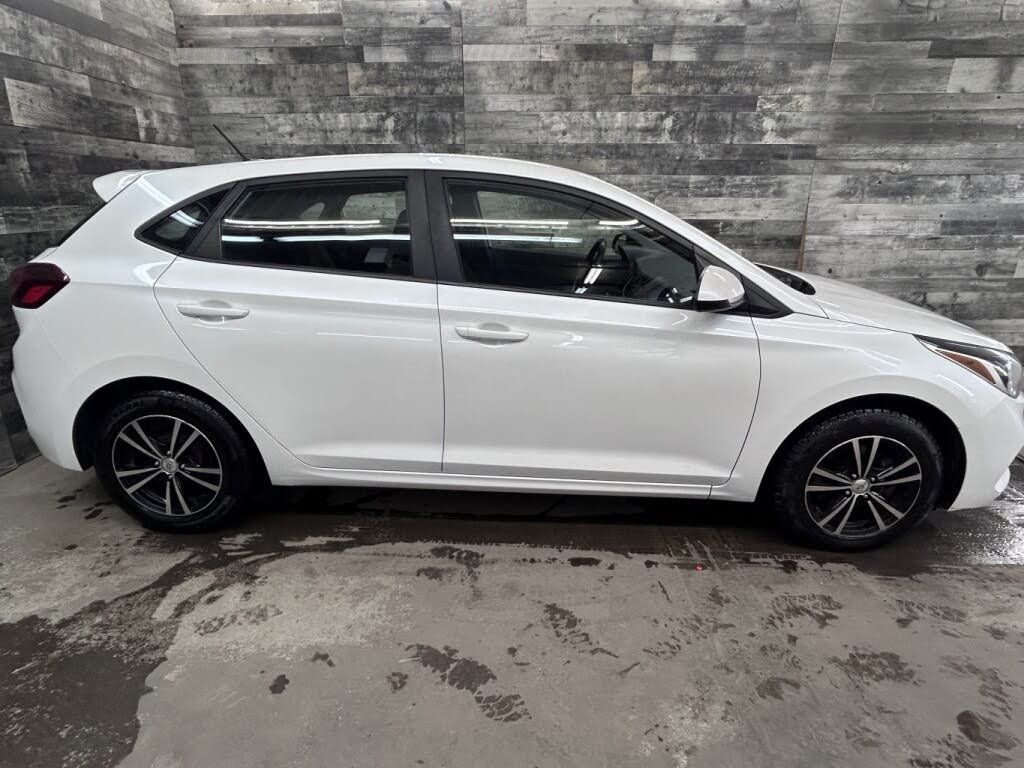 Hyundai Accent 2019 - Image 3