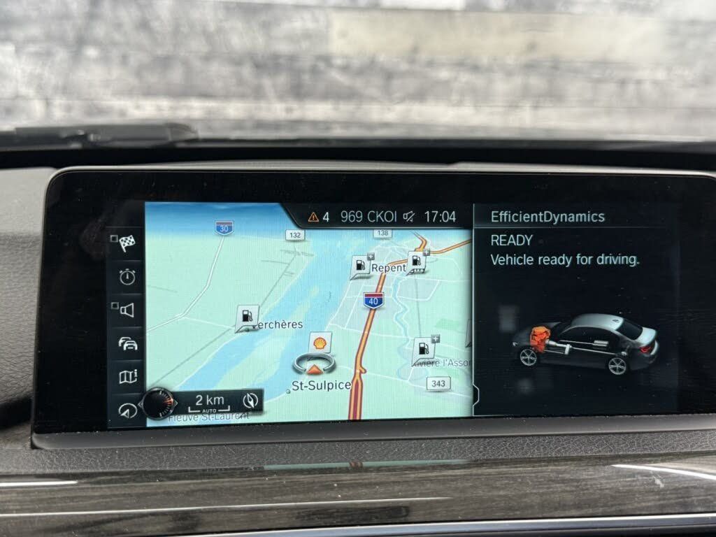BMW 330i 2017 - Image 14