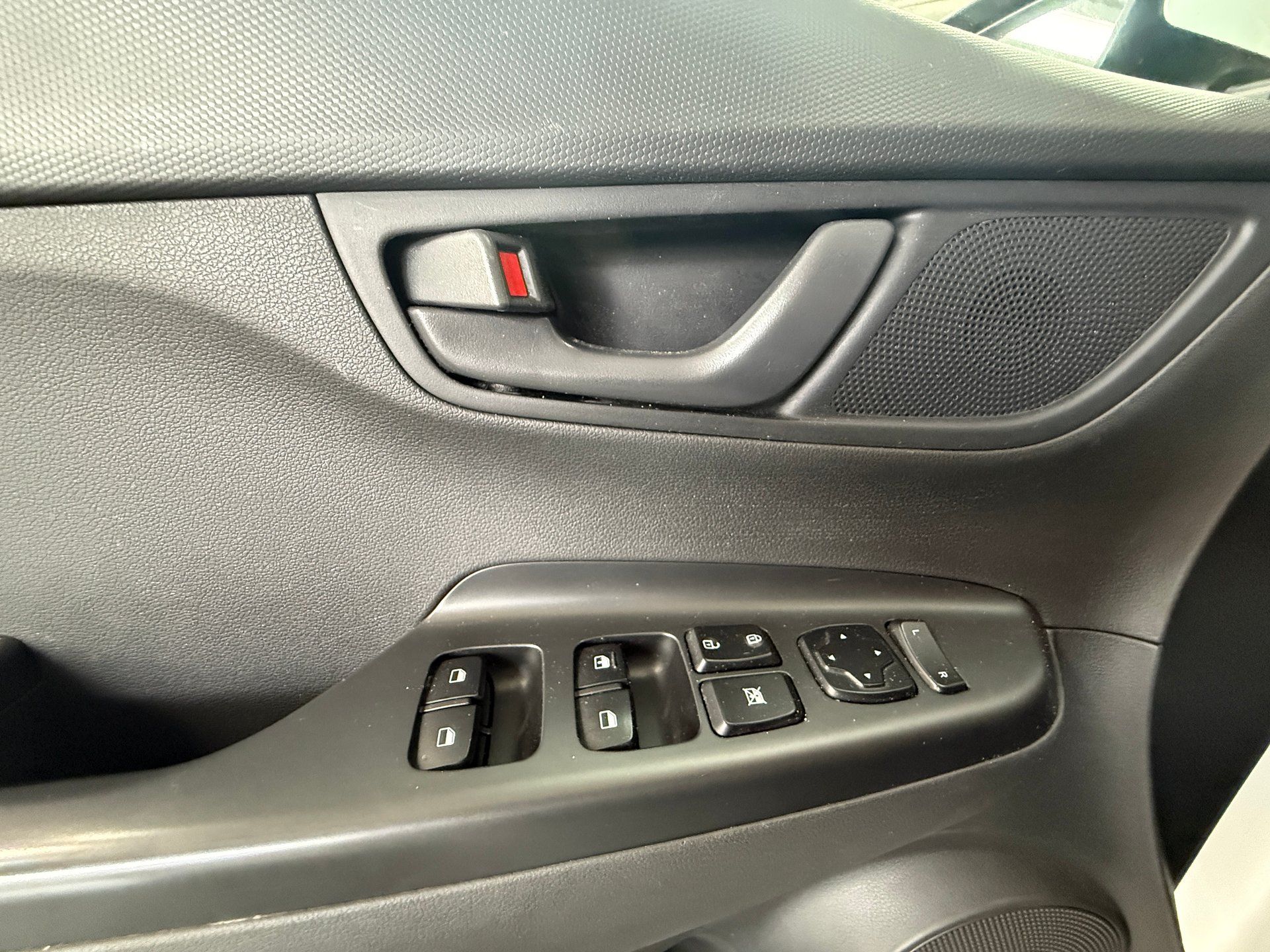 Hyundai Kona 2022 - Image 20