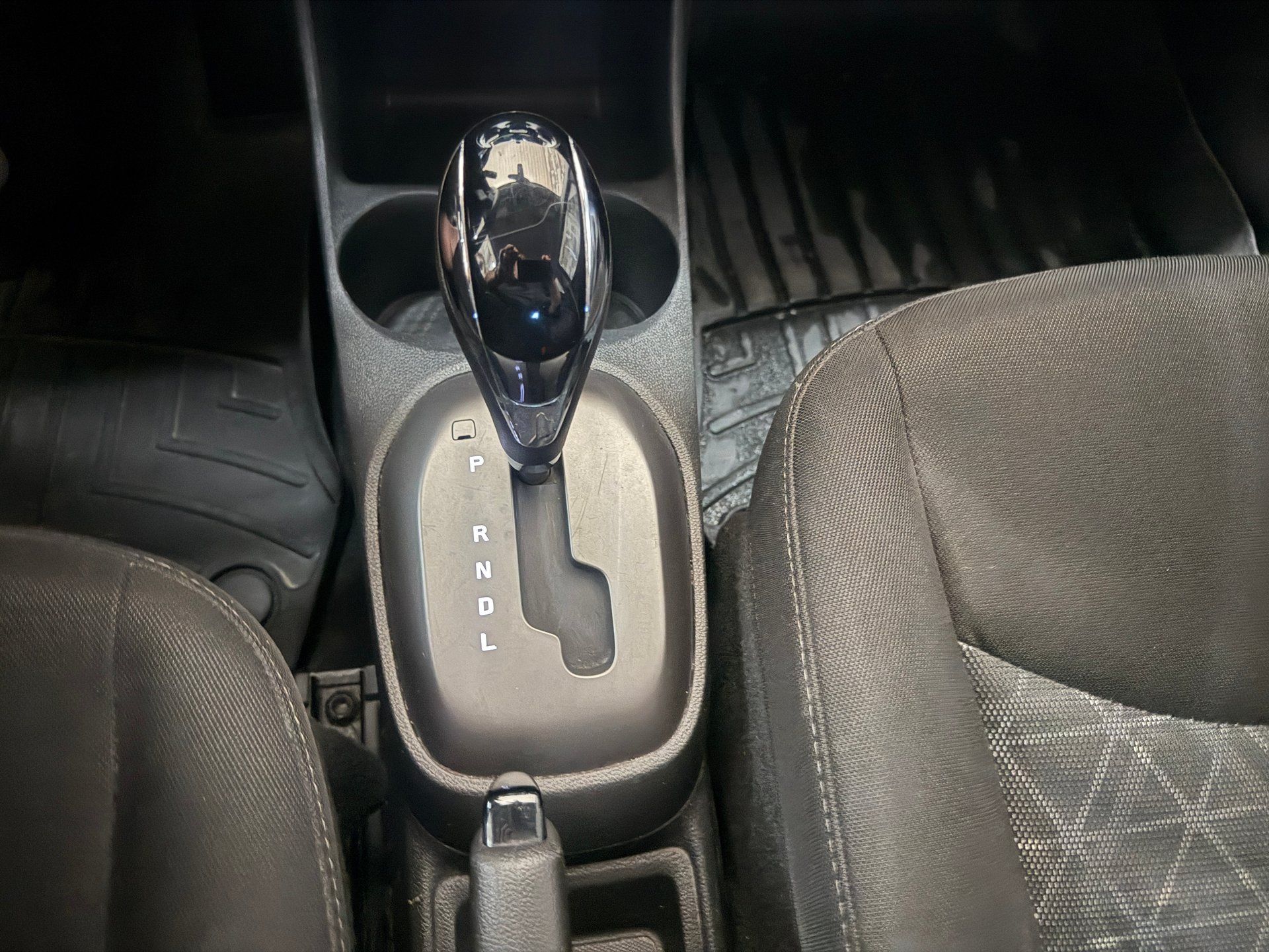 Chevrolet Spark 2021 - Image 13