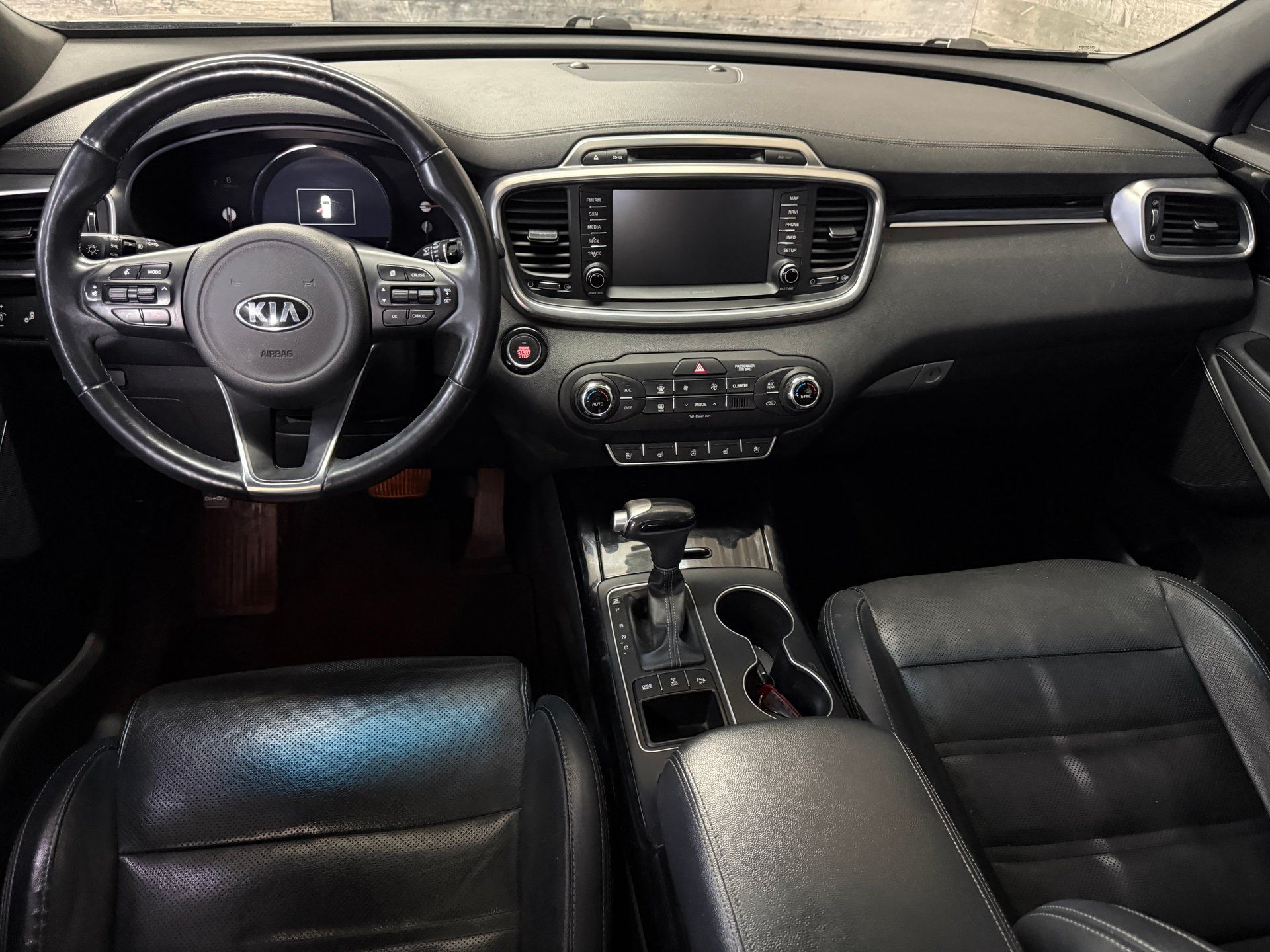 Kia Sorento 2018 - Image 11