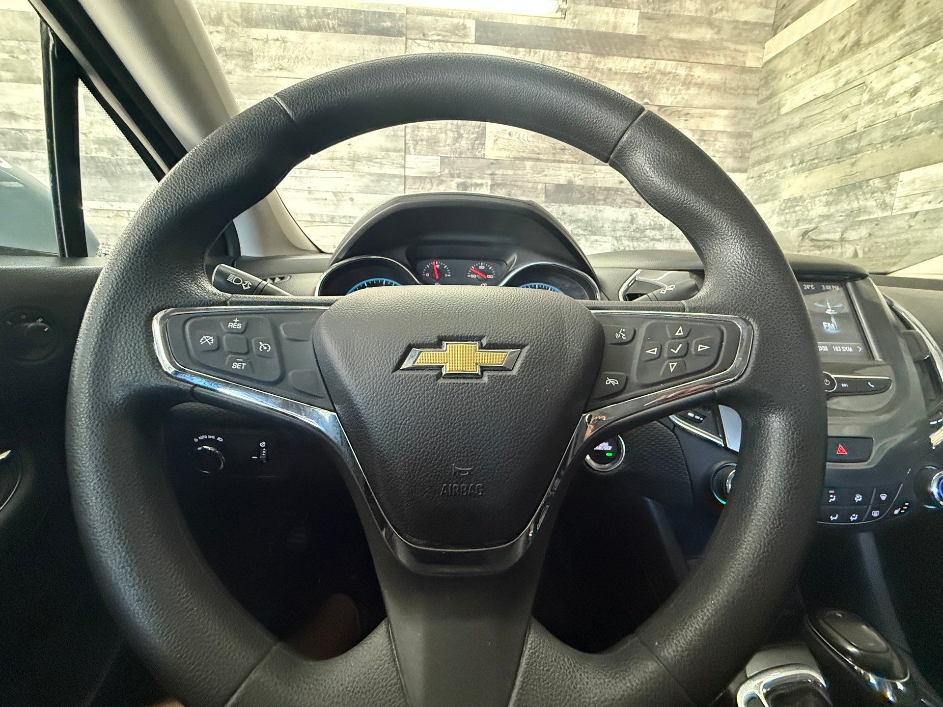 Chevrolet Cruze 2018 - Image 16