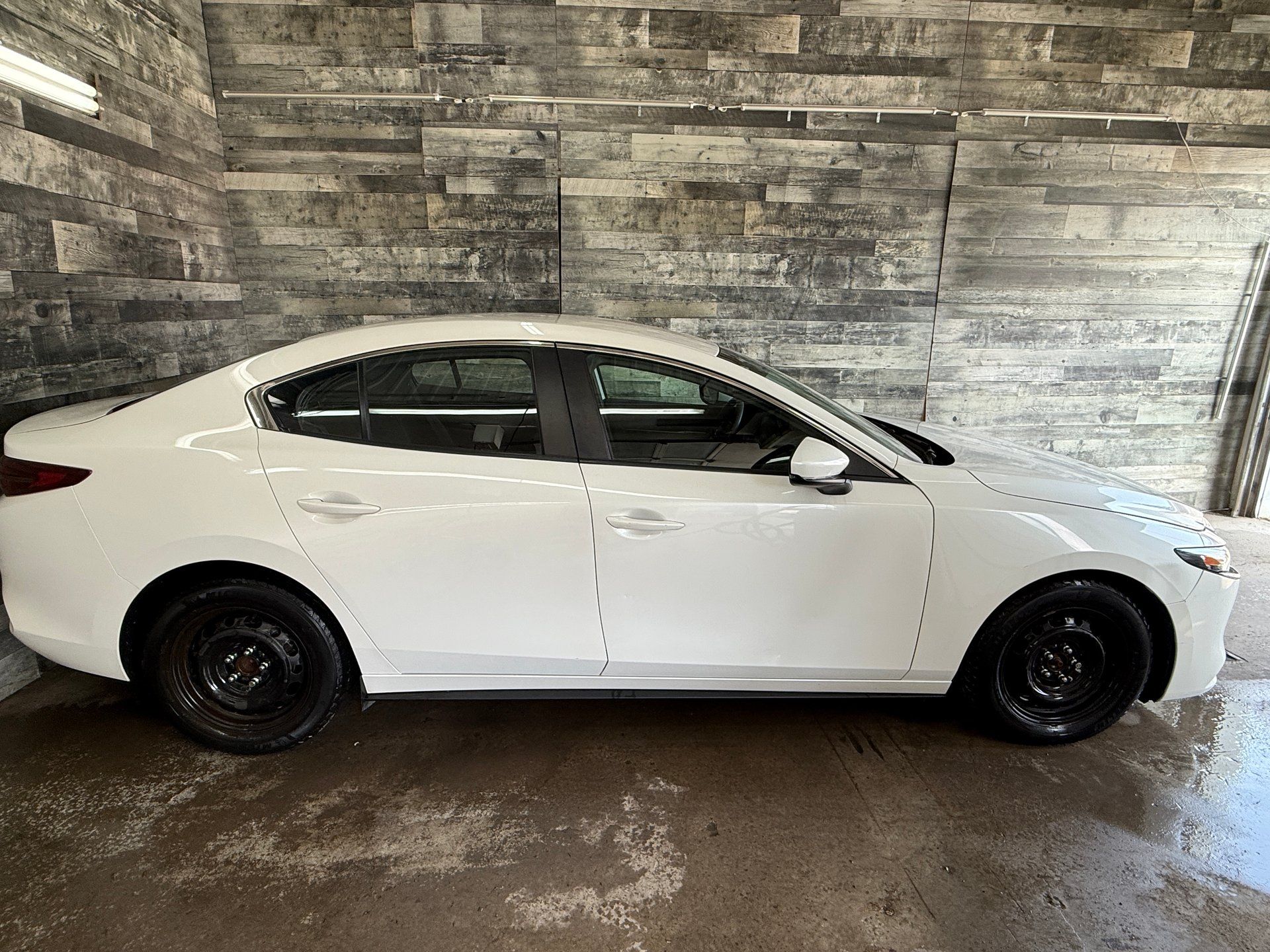 Mazda Mazda3 2019 - Image 3
