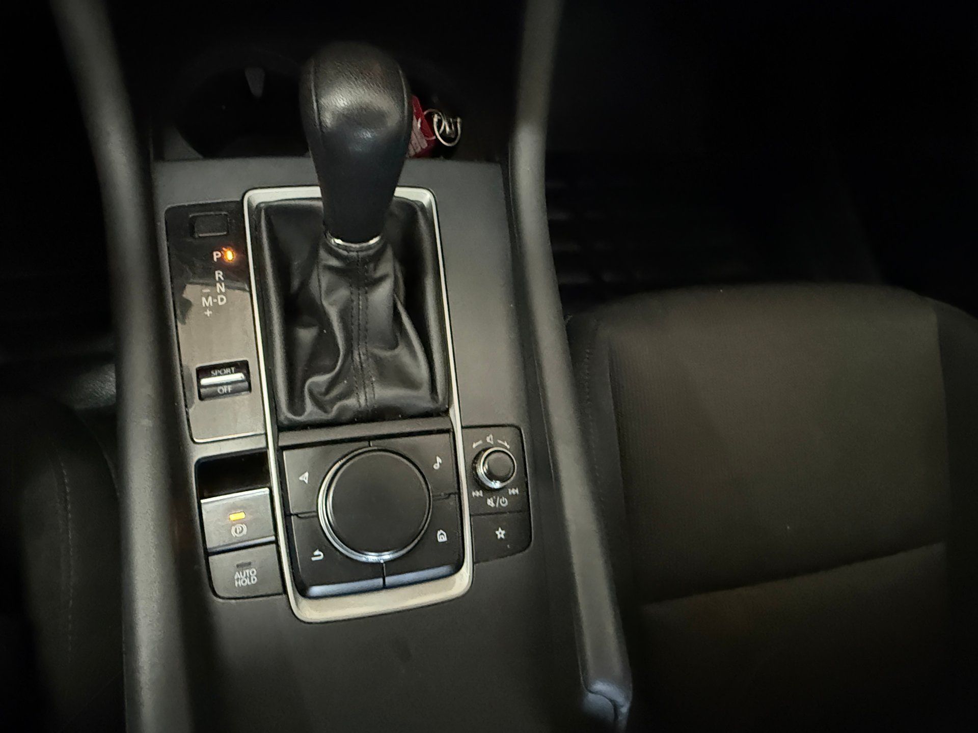 Mazda Mazda3 2019 - Image 17