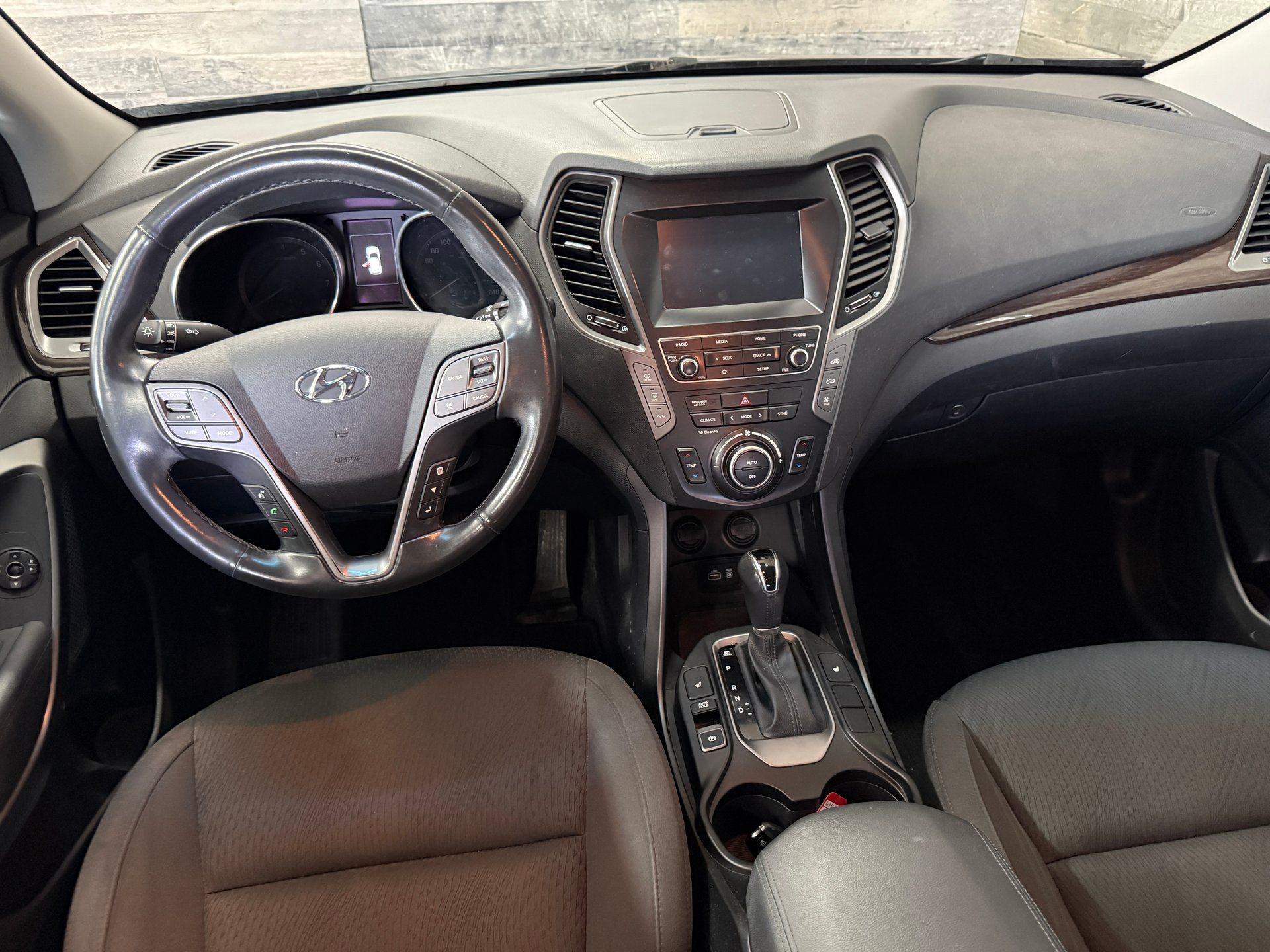 Hyundai Santa Fe XL 2019 - Image 11