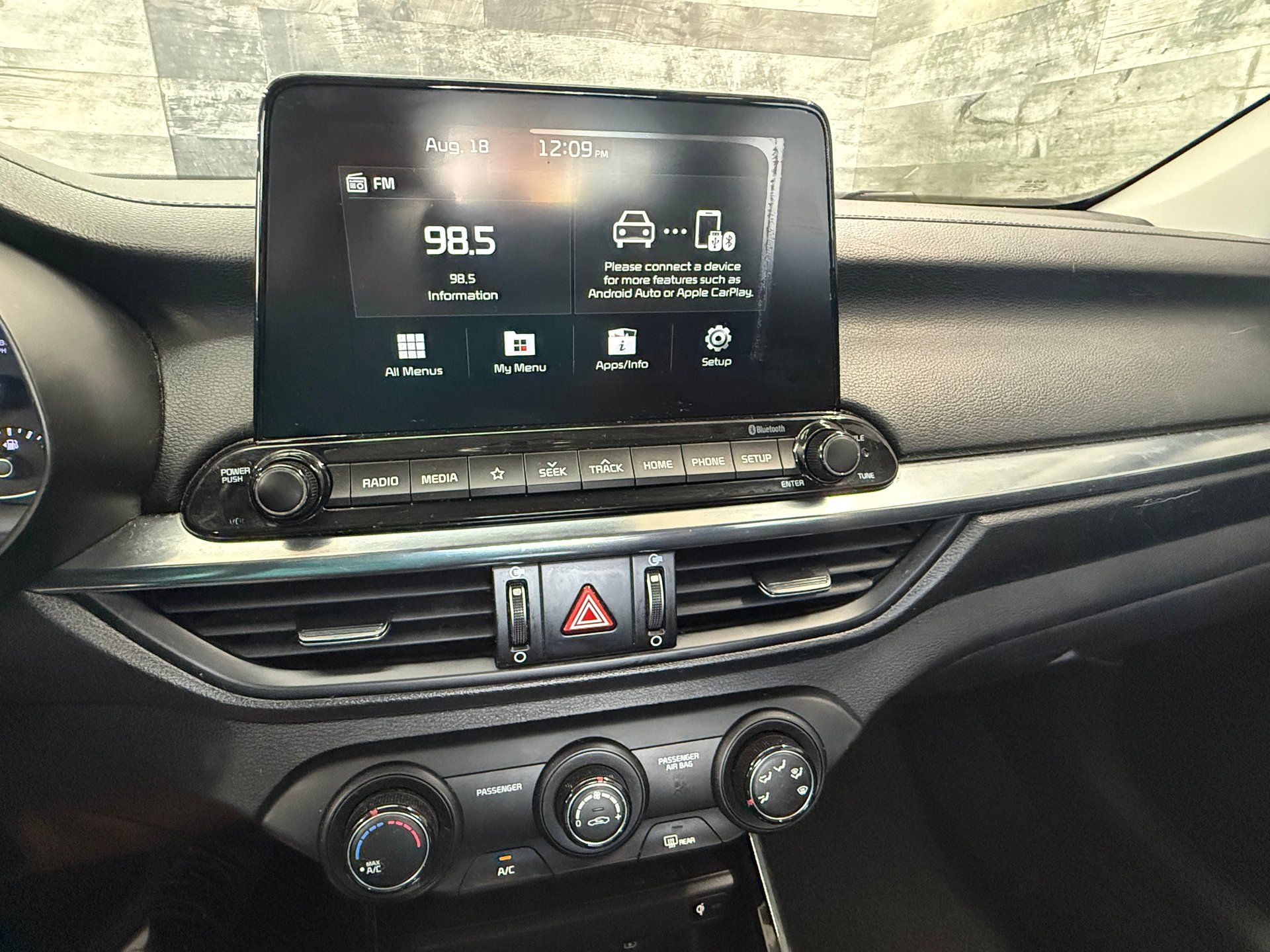 Kia Forte 2021 - Image 16