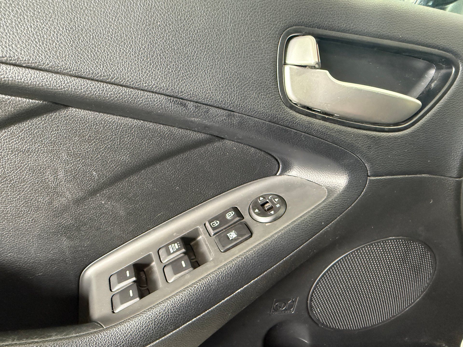 Kia Forte 2018 - Image 19