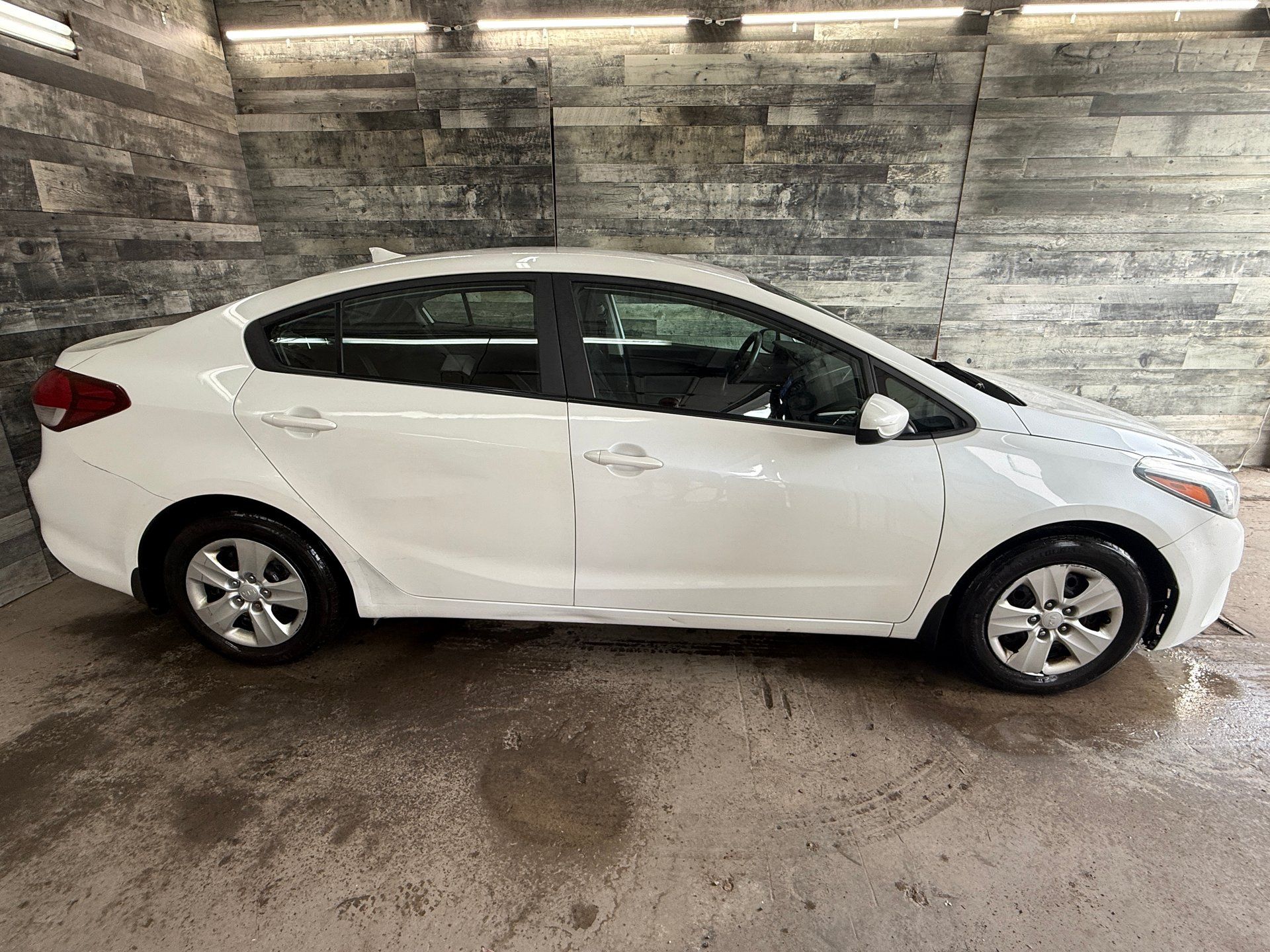 Kia Forte 2018 - Image 3