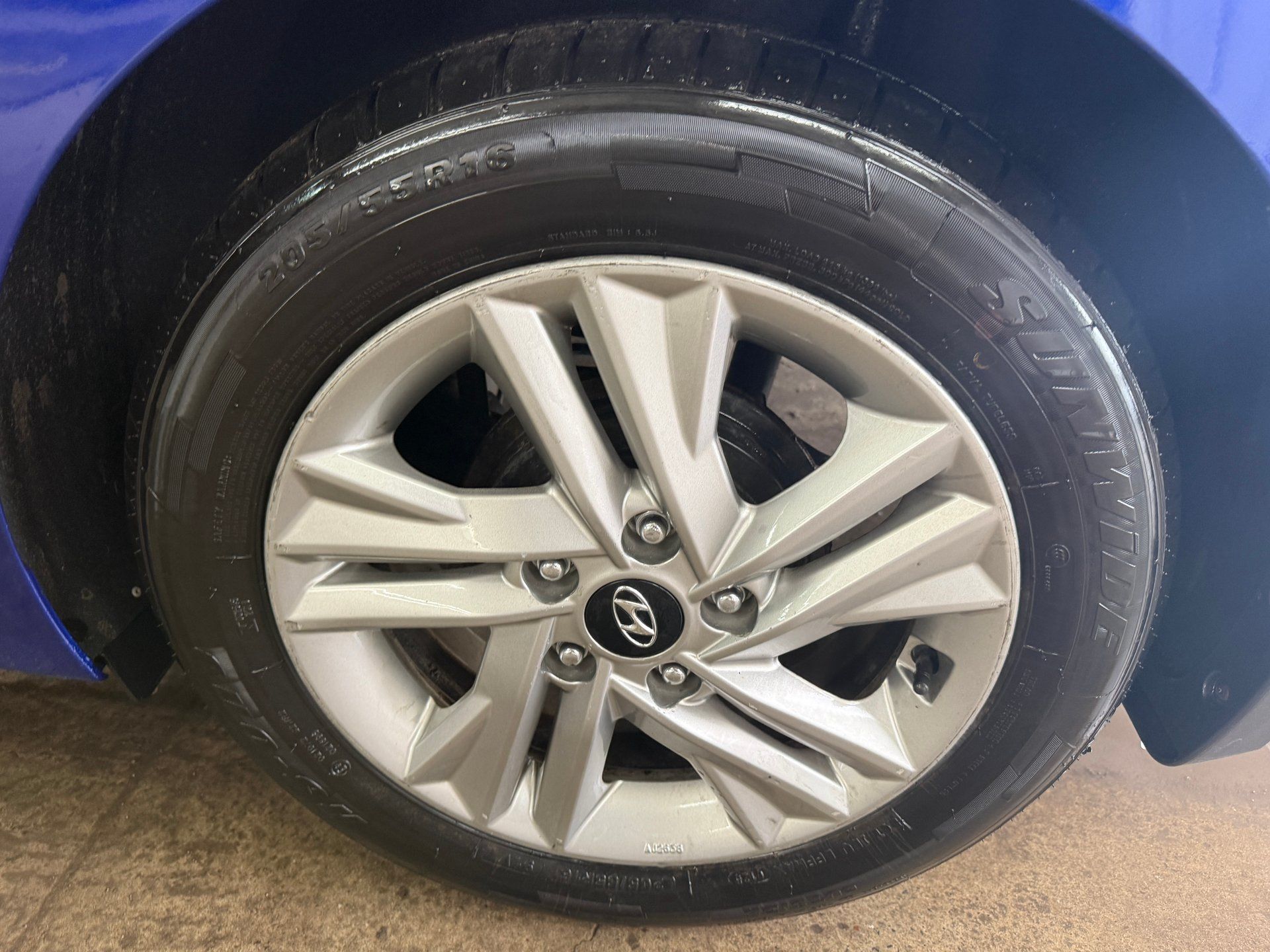 Hyundai Elantra 2019 - Image 3 