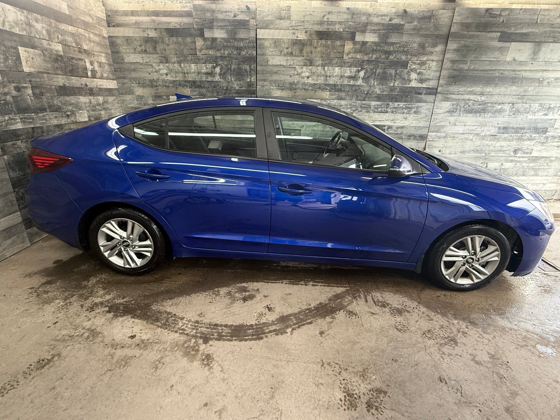 Hyundai Elantra 2019 - Image 5 