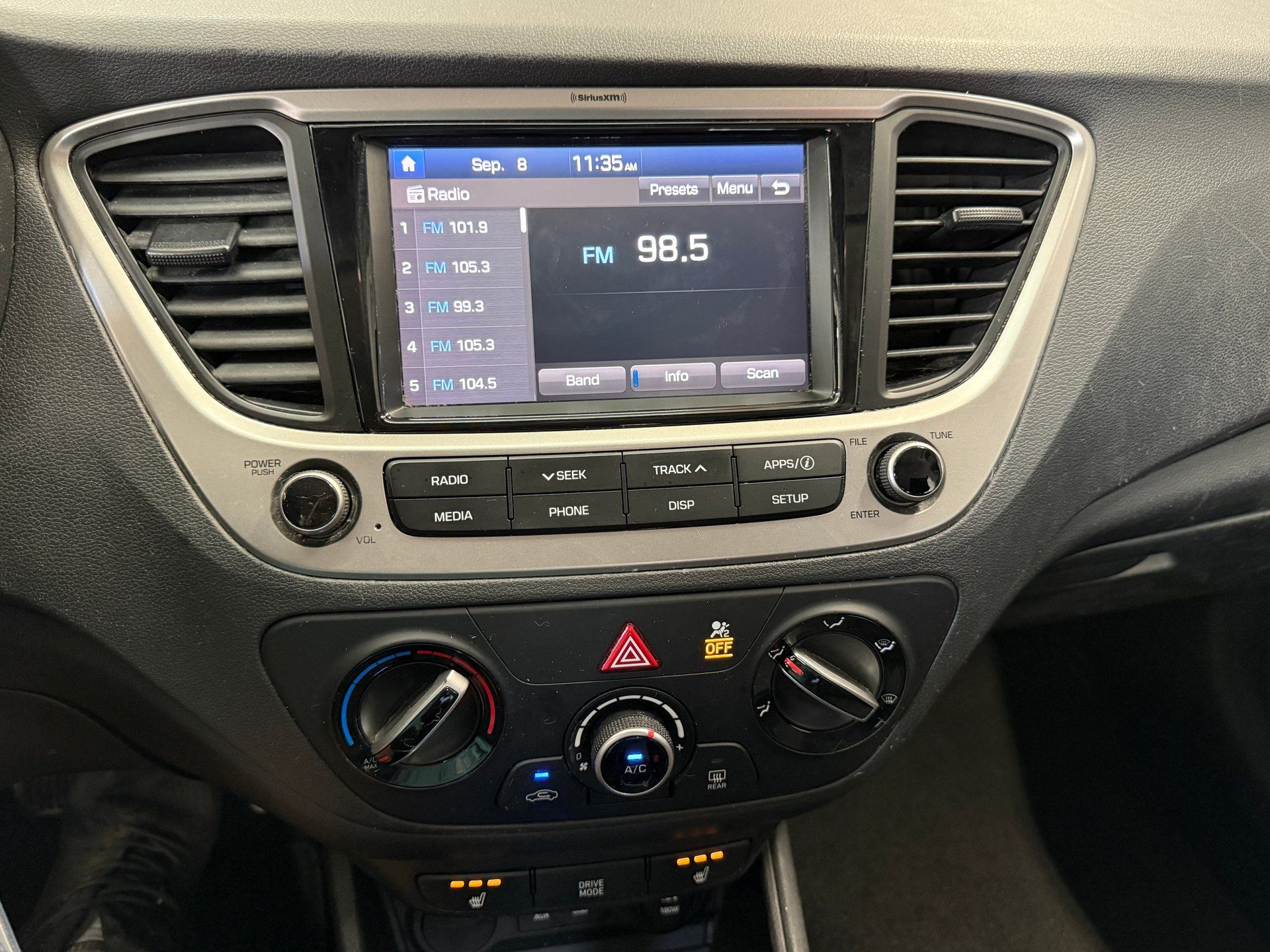 Hyundai Accent 2019 - Image 17 
