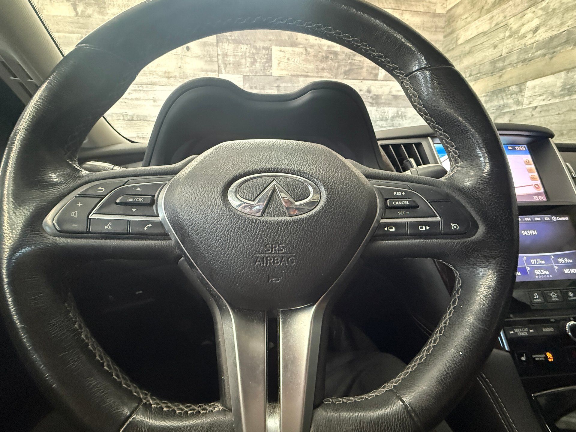 INFINITI Q50 2018 - Image 12 