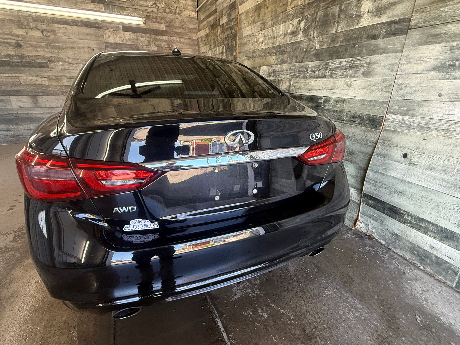 INFINITI Q50 2018 - Image 8 