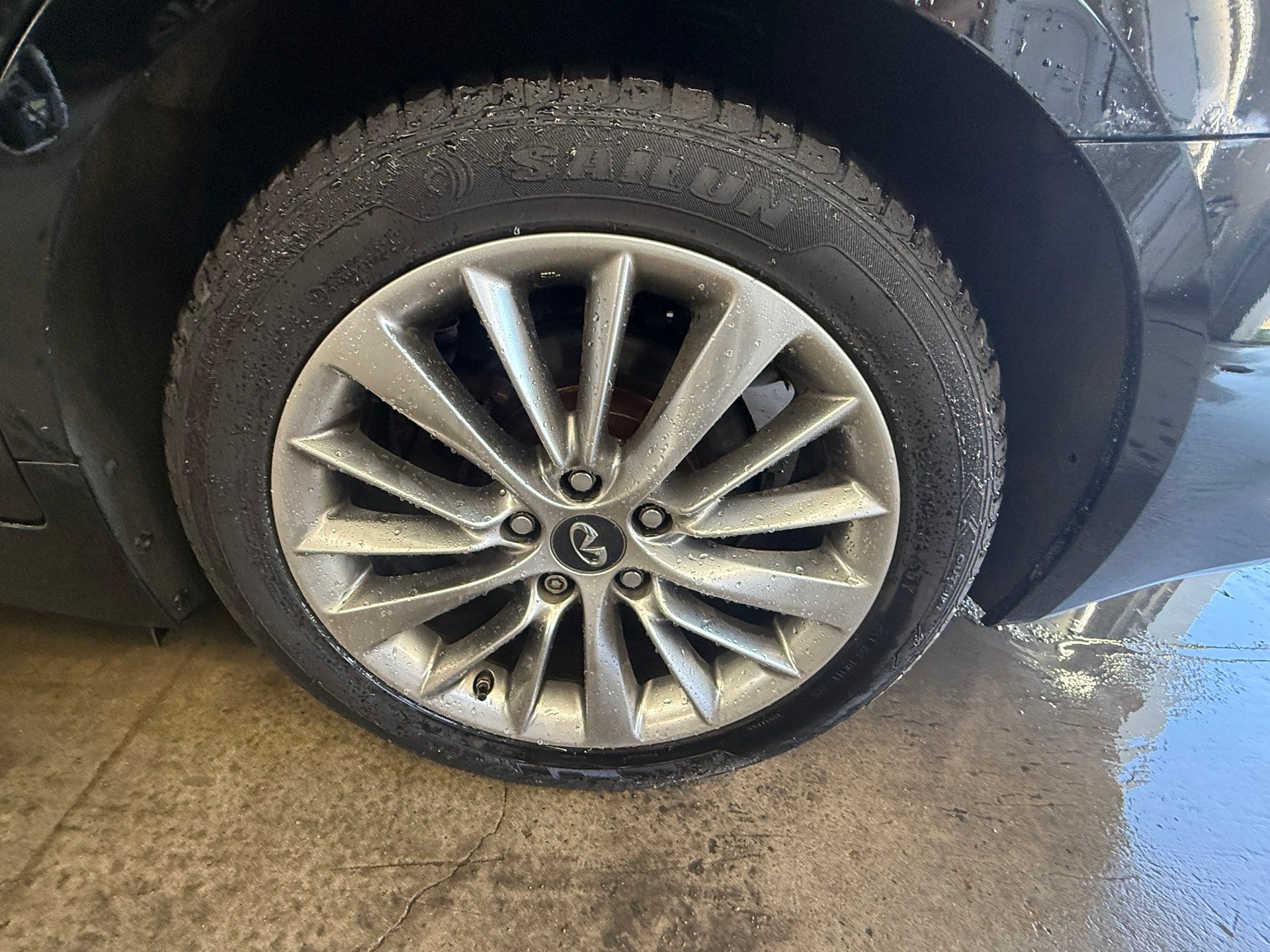 INFINITI Q50 2018 - Image 6 