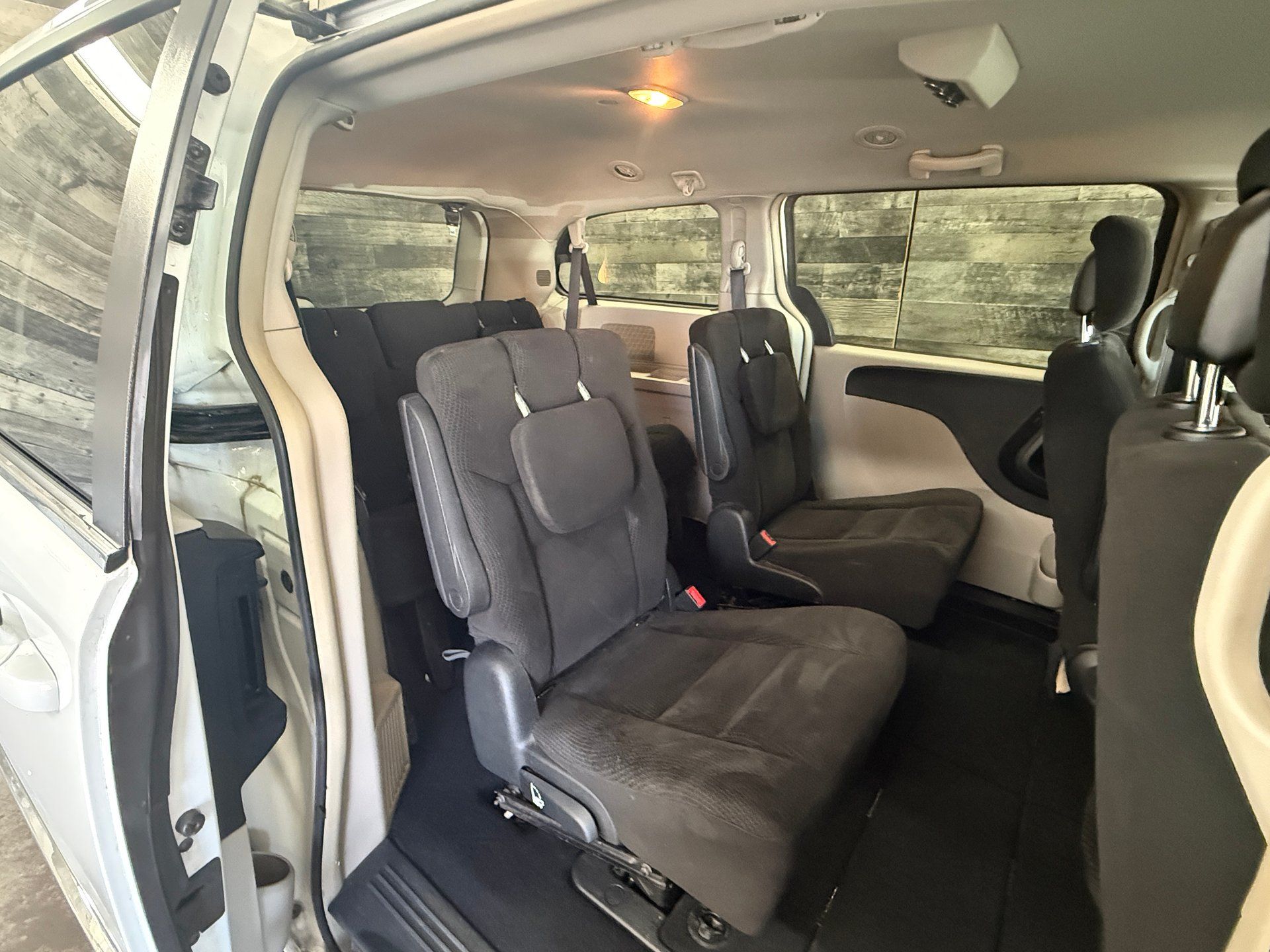 Dodge Grand Caravan 2016 - Image 18 