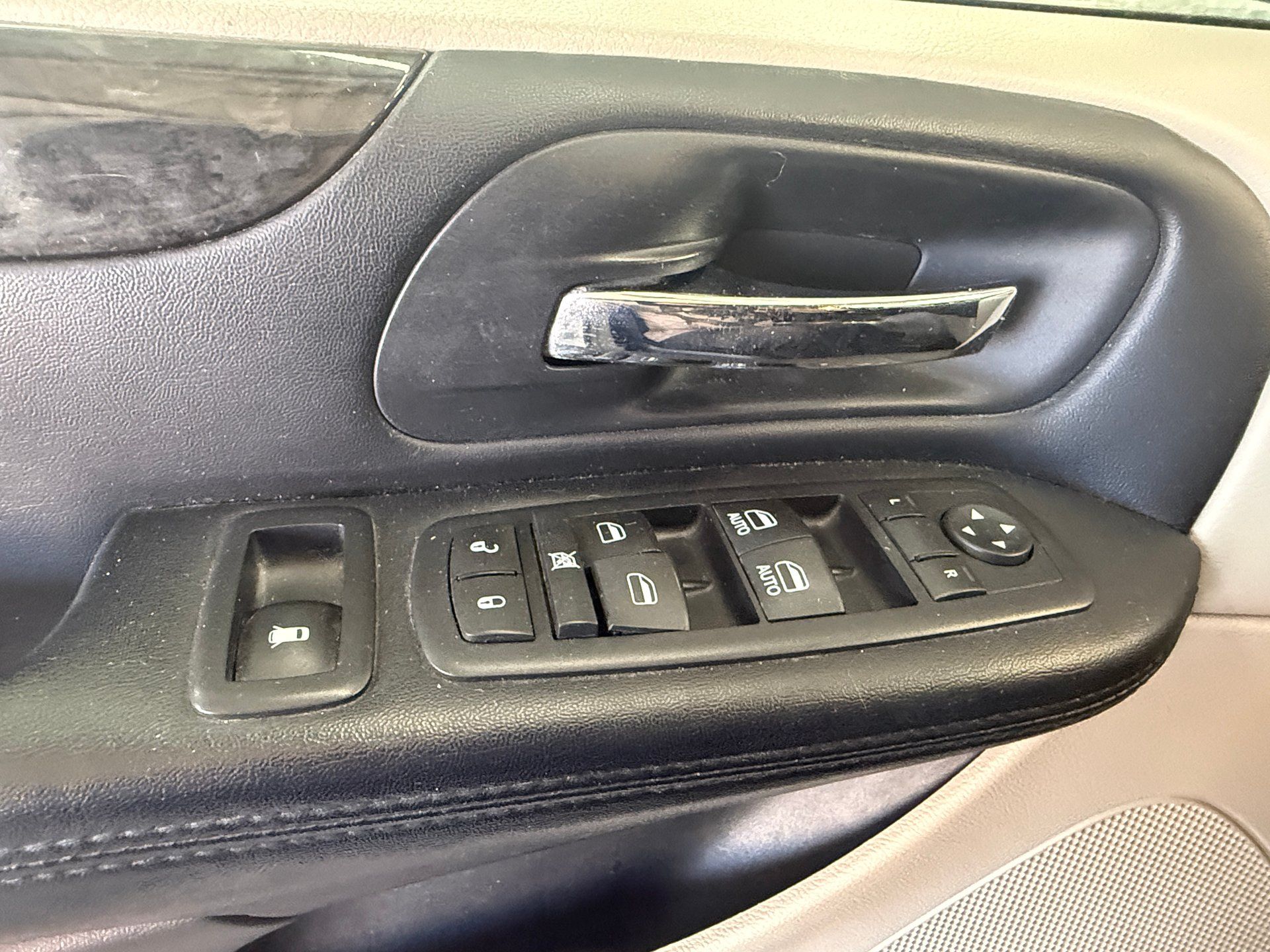 Dodge Grand Caravan 2016 - Image 14 