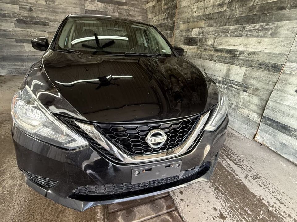 Nissan Sentra 2019 - Image 2