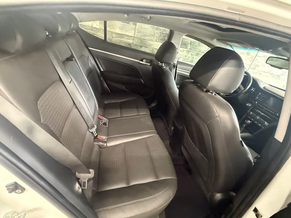 Hyundai Elantra 2019 - Image 19