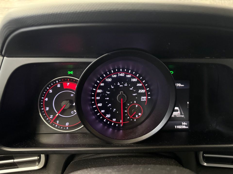Hyundai Elantra 2021 - Image 10