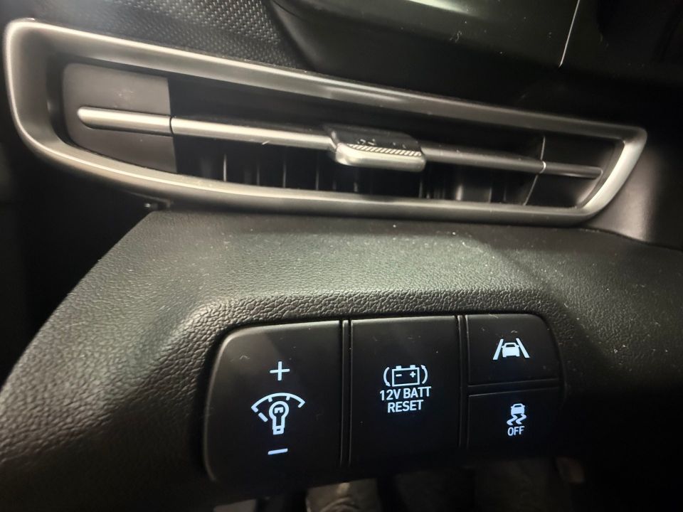 Hyundai Elantra Hybrid 2022 - Image 14